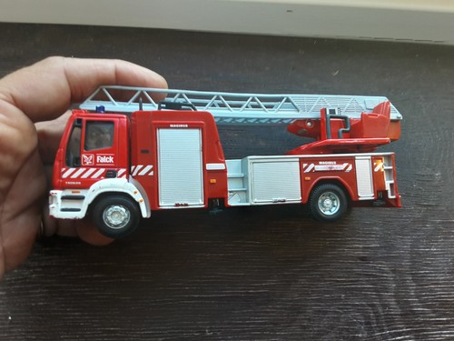 Camion dei pompieri iveco - camion,